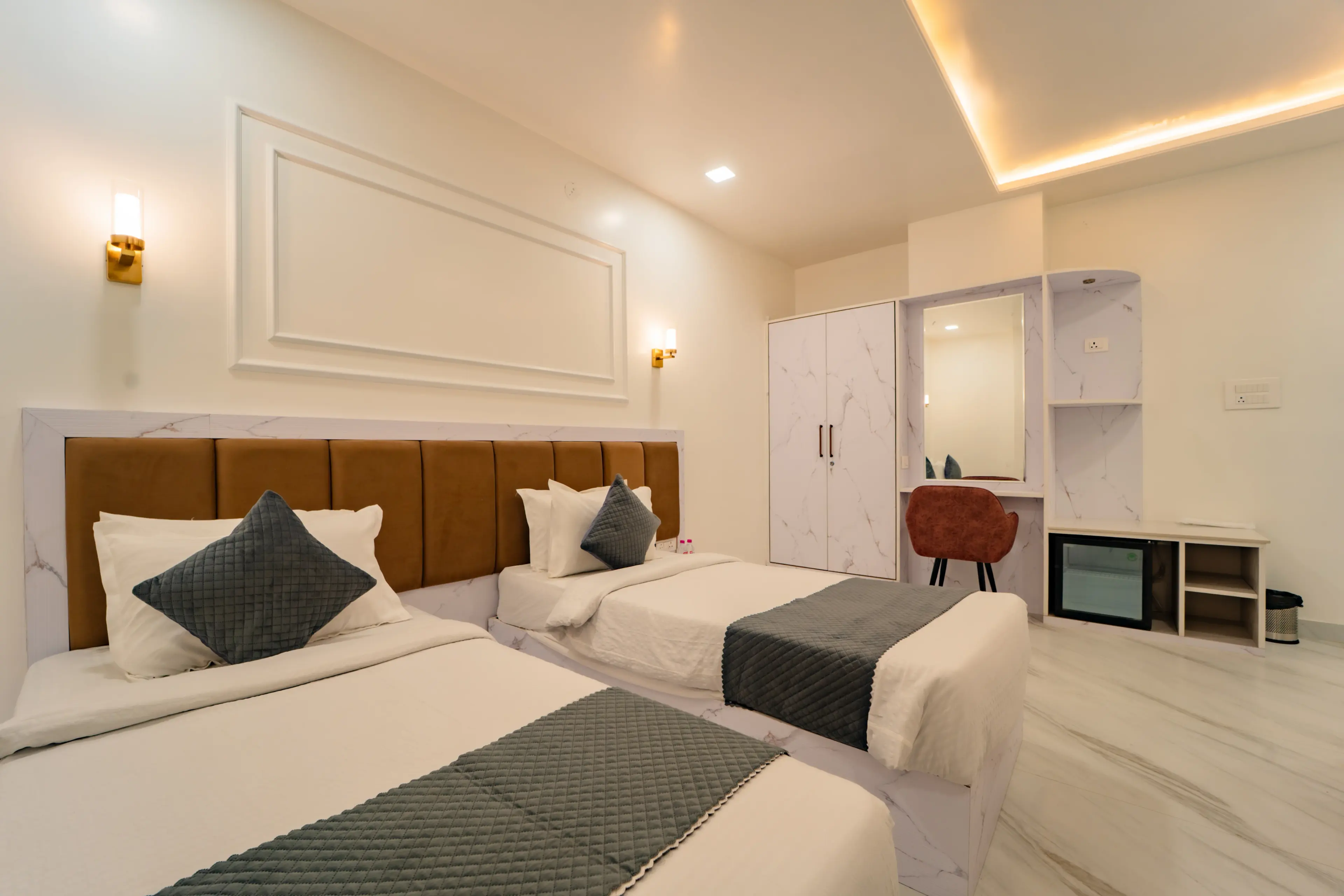 Luxury hotel exterior 3